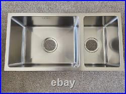 Brushed stainless steel undermount kitchen sink 1.5 bowl