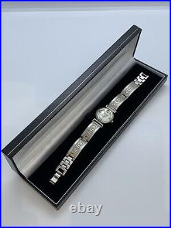 GUESS Watch Brushed Stainless Steel Movement logo Link Bracelet New