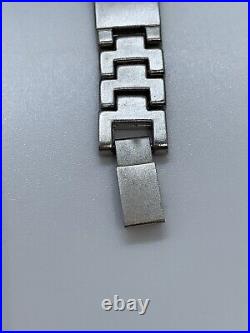 GUESS Watch Brushed Stainless Steel Movement logo Link Bracelet New