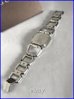 Gucci Ladies Analogue Diamonds Set Stainless Steel Bracelet Watch YA125401